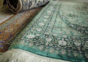 ギャッベイベント　ペルシャ絨毯のシルクの写真